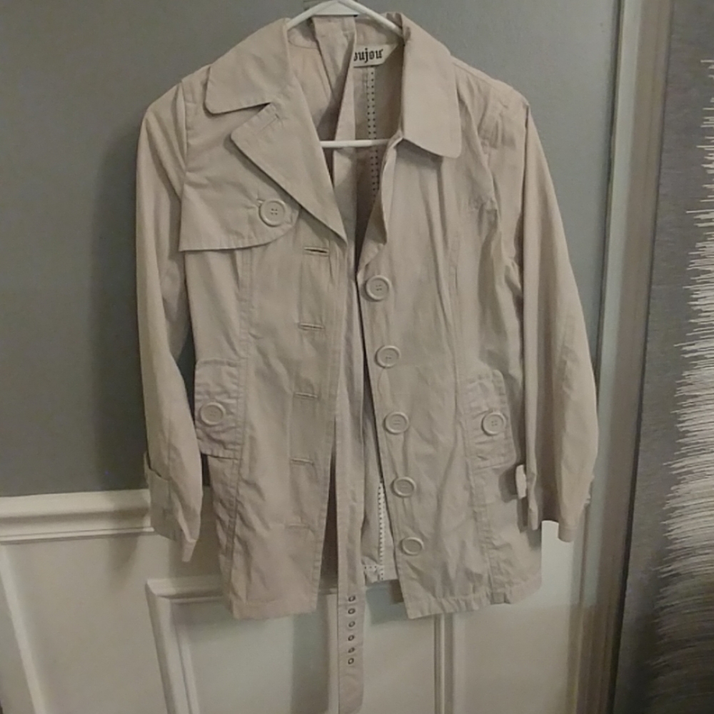 Woman coat with belt